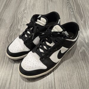 Nike Panda Dunks
